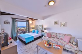 Mare Garden Hotel