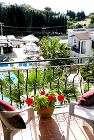 Mare Garden Hotel