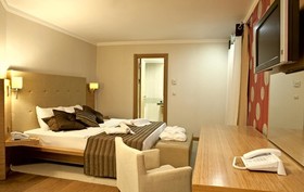 Maira Deluxe Resort Hotel