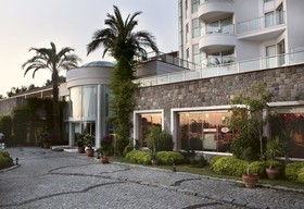 Maira Deluxe Resort Hotel