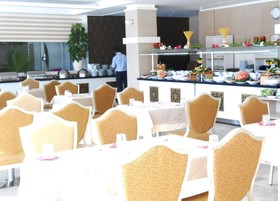 Maira Deluxe Resort Hotel