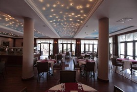 Elementa Boutique Hotel