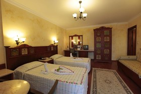 Elementa Boutique Hotel