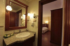 Elementa Boutique Hotel