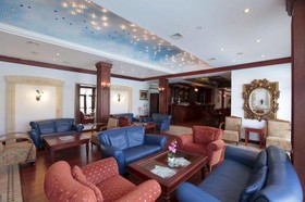 Elementa Boutique Hotel