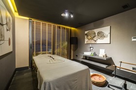 Highend Hotel & Residance