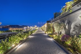 Highend Hotel & Residance