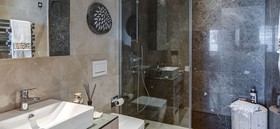 Highend Hotel & Residance