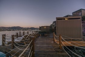 Highend Hotel & Residance