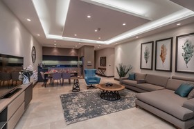 Highend Hotel & Residance