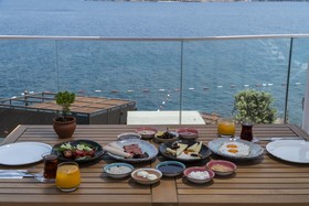 Highend Hotel & Residance