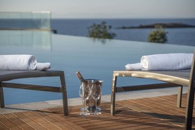 Highend Hotel & Residance