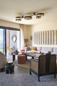 Highend Hotel & Residance