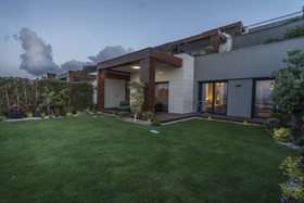 Highend Hotel & Residance