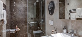 Highend Hotel & Residance