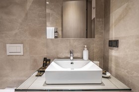 Highend Hotel & Residance