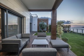 Highend Hotel & Residance