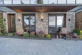 Highend Hotel & Residance