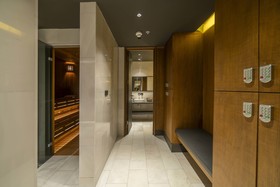 Highend Hotel & Residance