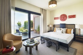 Highend Hotel & Residance