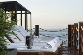 Highend Hotel & Residance