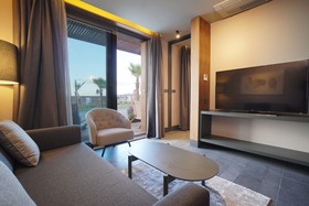 Highend Hotel & Residance