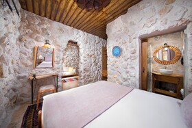 Cavusin Stone House