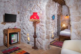 Cavusin Stone House