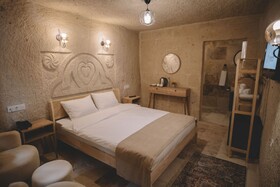 Daphne Cave Hotel