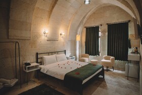 Daphne Cave Hotel