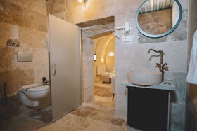 Daphne Cave Hotel