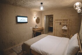 Daphne Cave Hotel