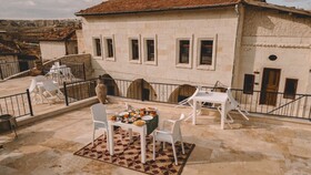 Daphne Cave Hotel