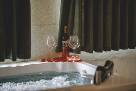 Daphne Cave Hotel
