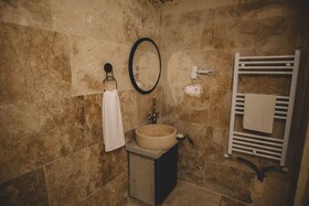 Daphne Cave Hotel