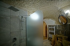 Lemon Cave Suite And Cafe