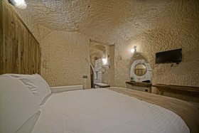 Lemon Cave Suite And Cafe