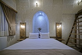 Lemon Cave Suite And Cafe