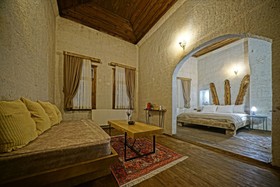 Lemon Cave Suite And Cafe