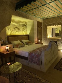 Mesken Cave Suites