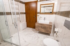 Mesken Cave Suites