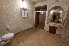 Mesken Cave Suites