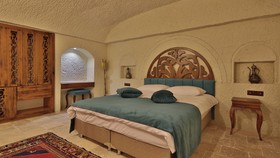 Miracle Cave Hotel