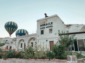 Miracle Cave Hotel