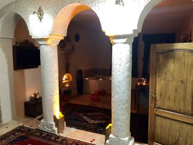 Miracle Cave Hotel