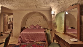 Phocas Cave Suites