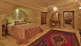 Phocas Cave Suites