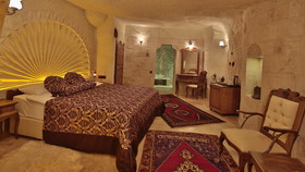 Phocas Cave Suites