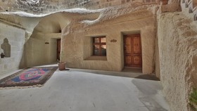 Phocas Cave Suites