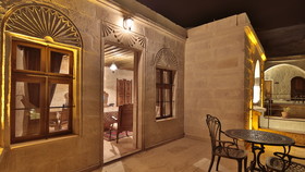 Phocas Cave Suites
